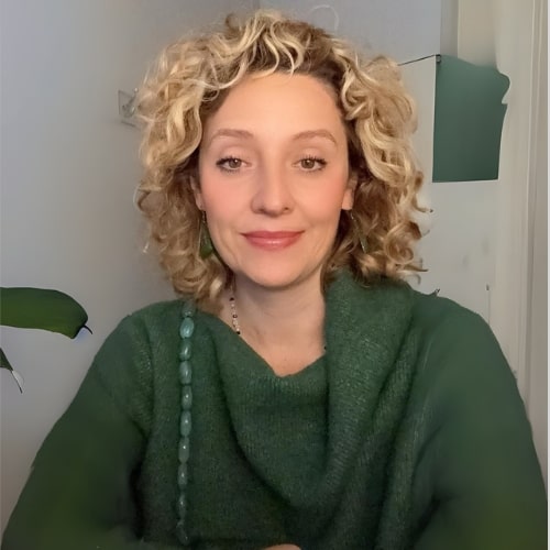 Dra. Verónica Molina Gerstner - Docente de la Facultad Internacional de Psicología y Psicoanálisis Lalangue